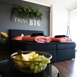 Fresh - 20th Floor - Netflix - Center Augsburg